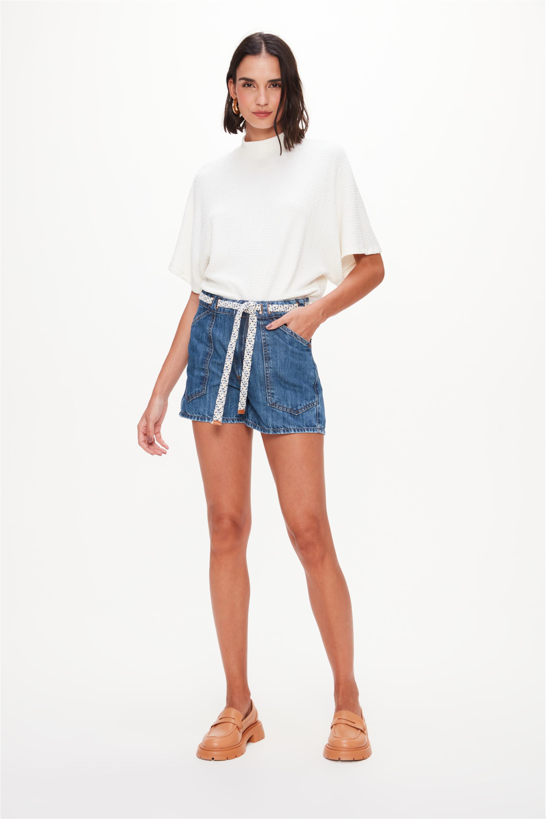 Short Jeans G4 com Maxi Bolsos e Cinto