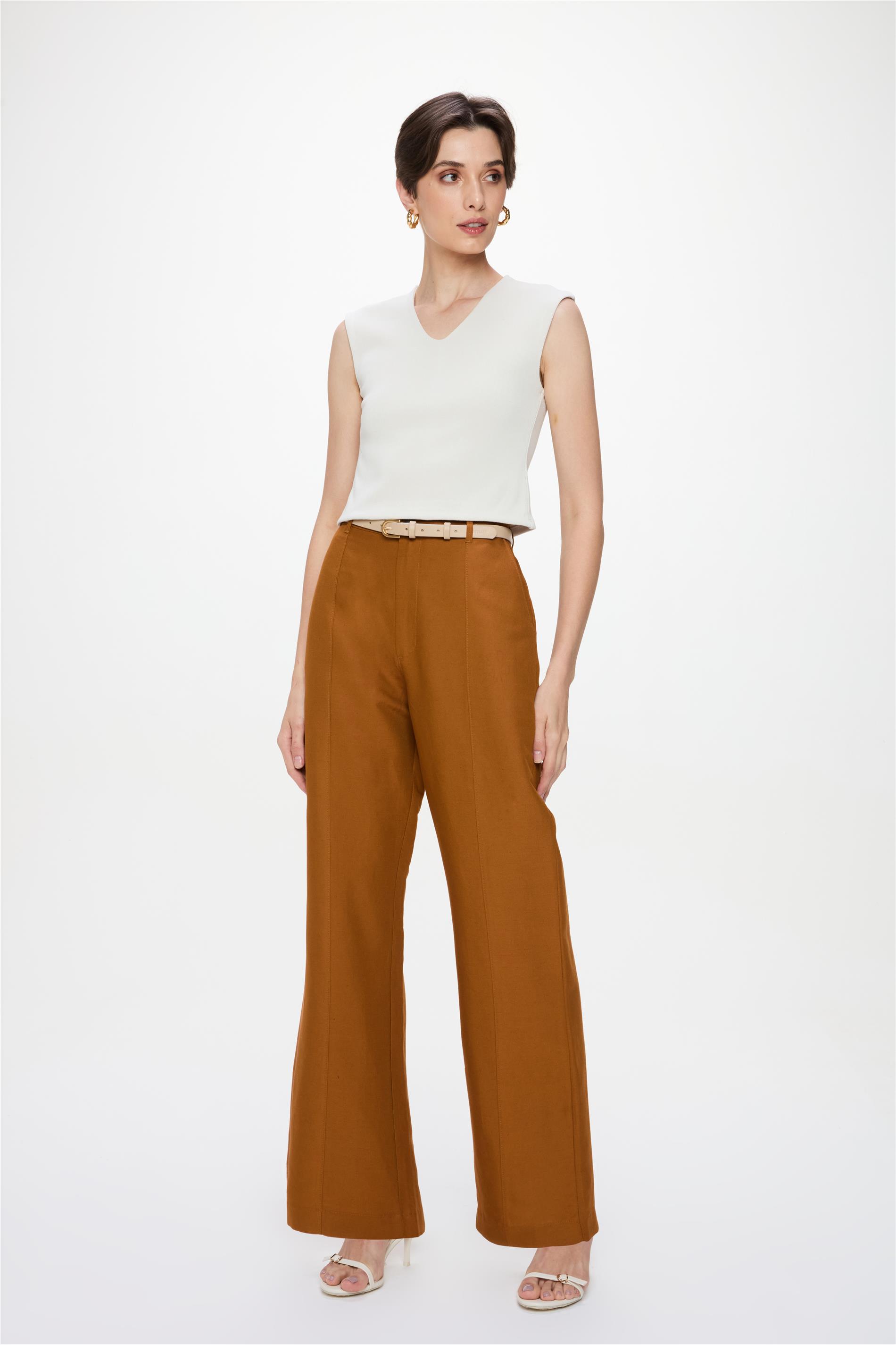 Calça Feminina Reta com Linho e Viscose