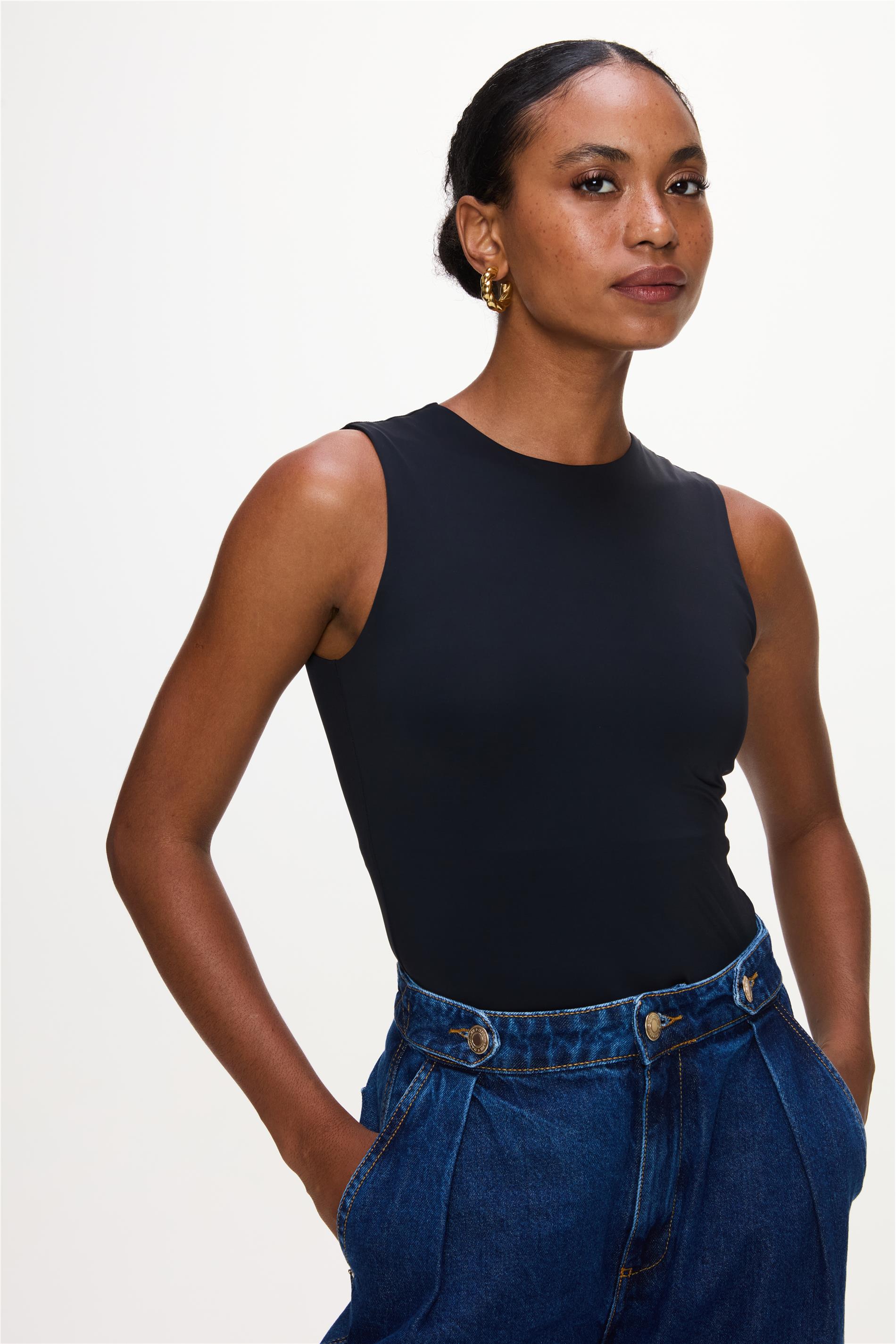Blusa Regata Poliamida Encorpada
