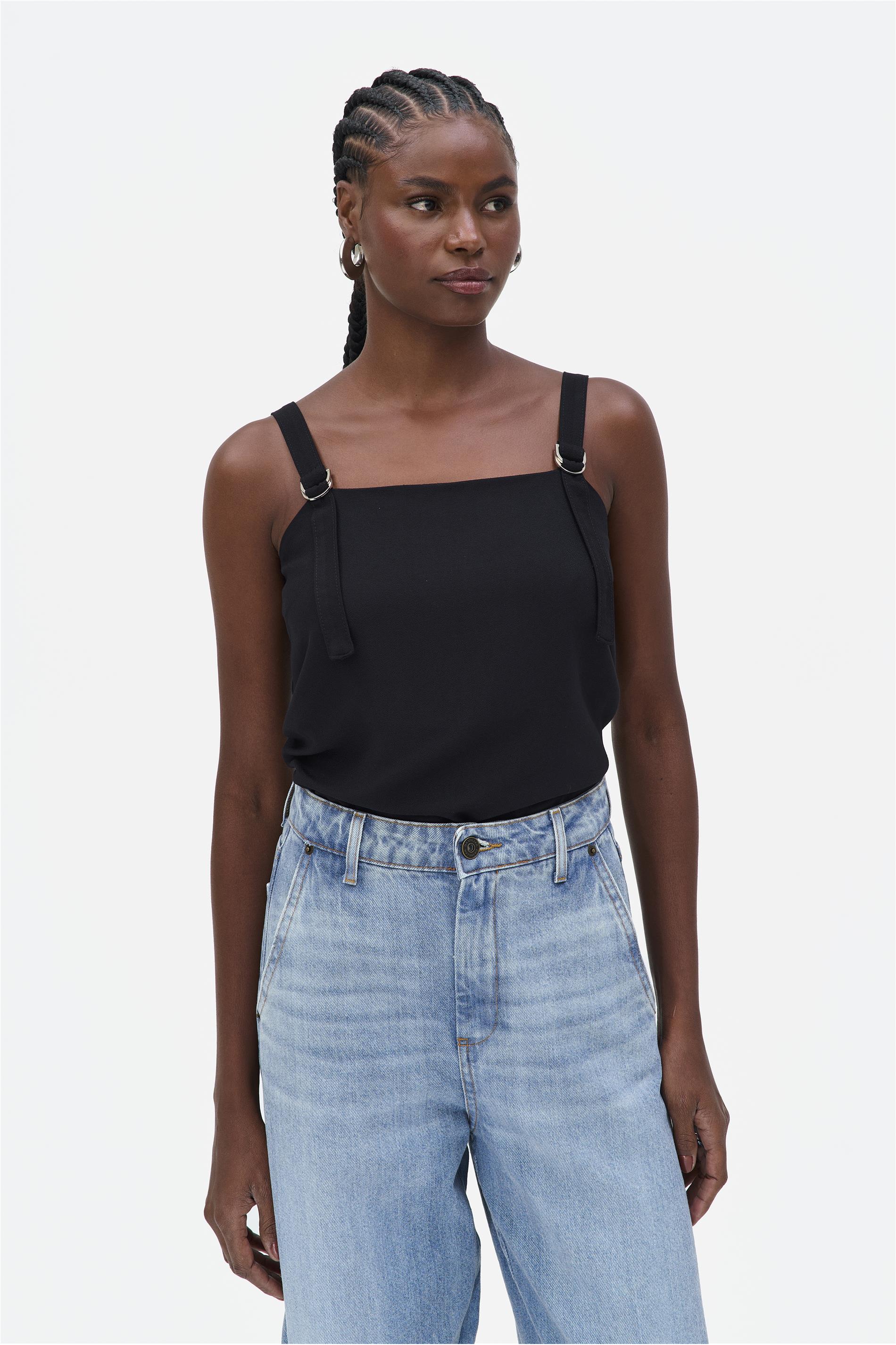 Blusa de Viscose Alças com Fivela