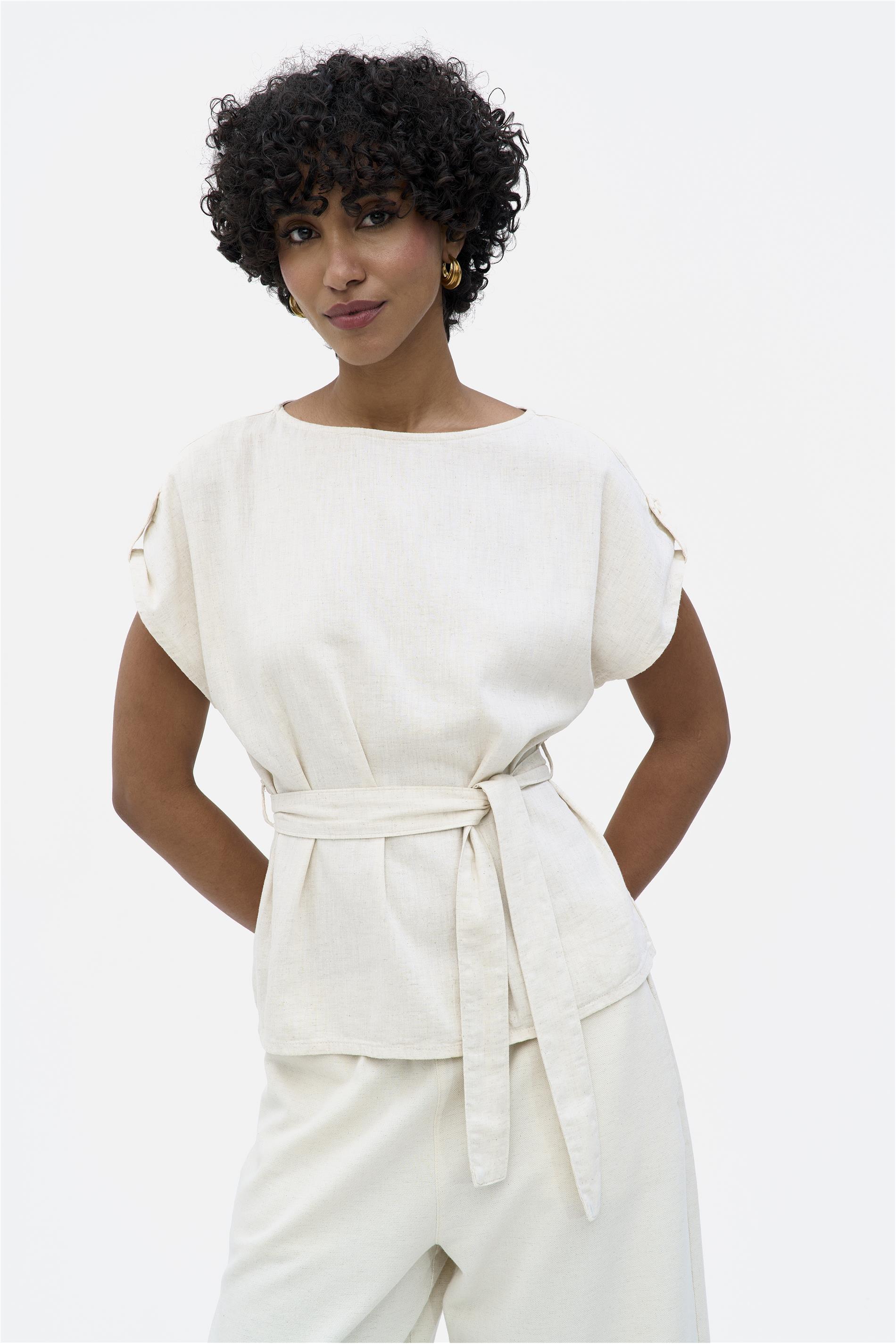 Blusa Solta de Linho com Faixa