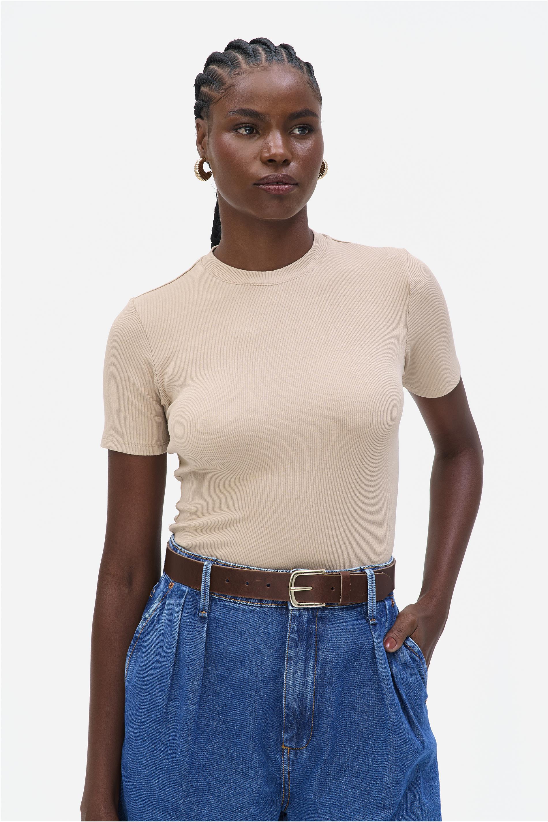 Blusa com Gola Justa Viscose