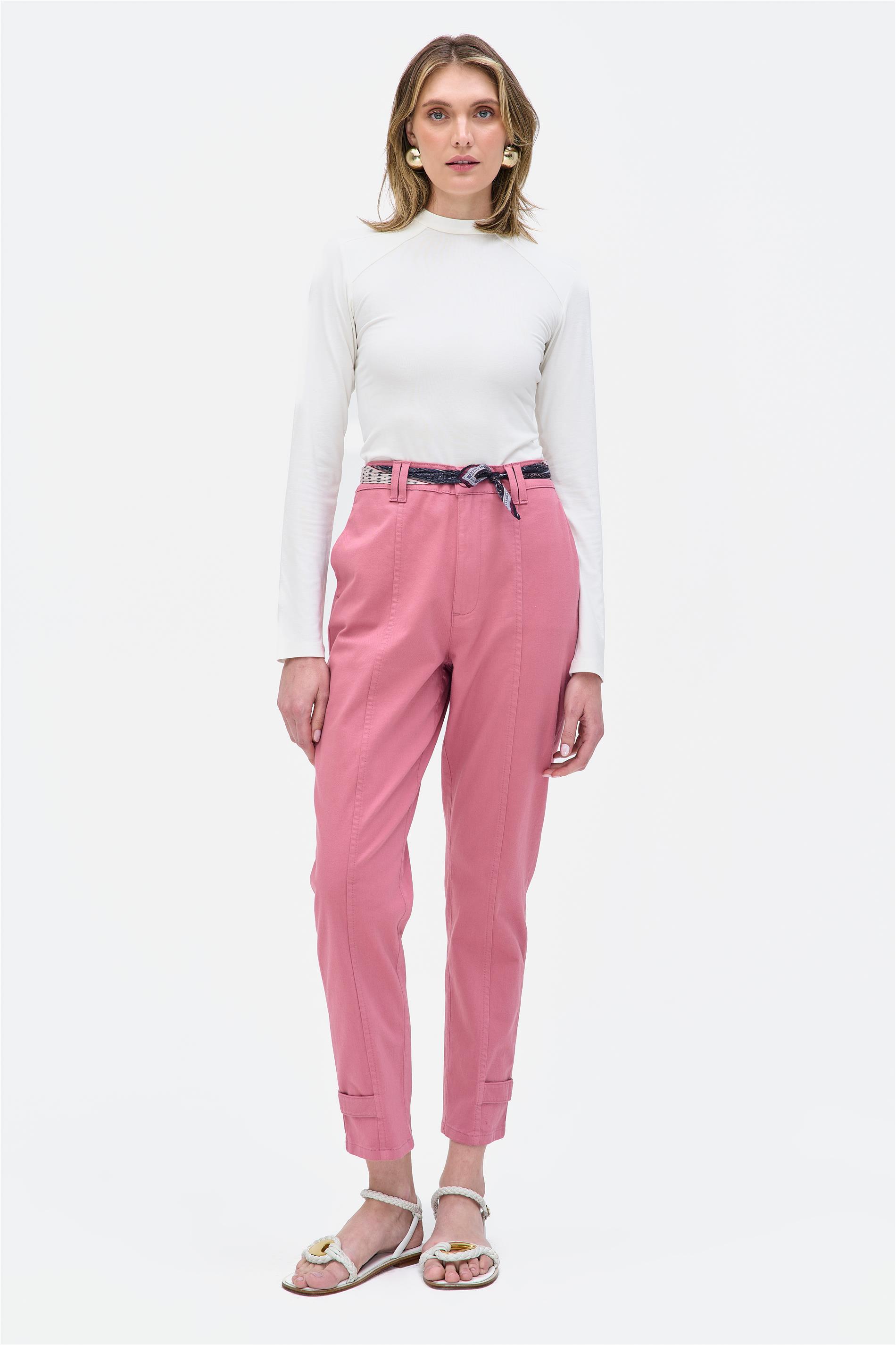 Calça Feminina Slim de Sarja Cropped
