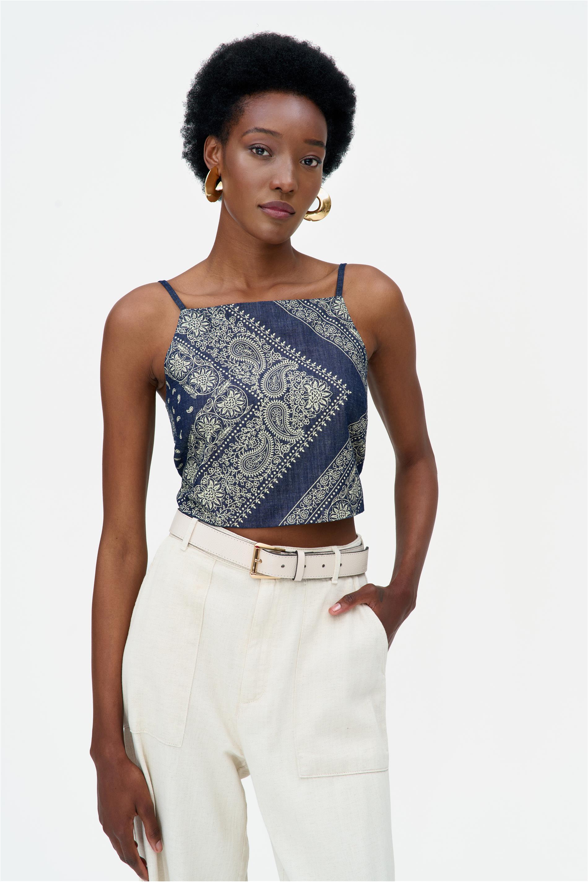 Blusa Cropped Jeans Escuro Estampada