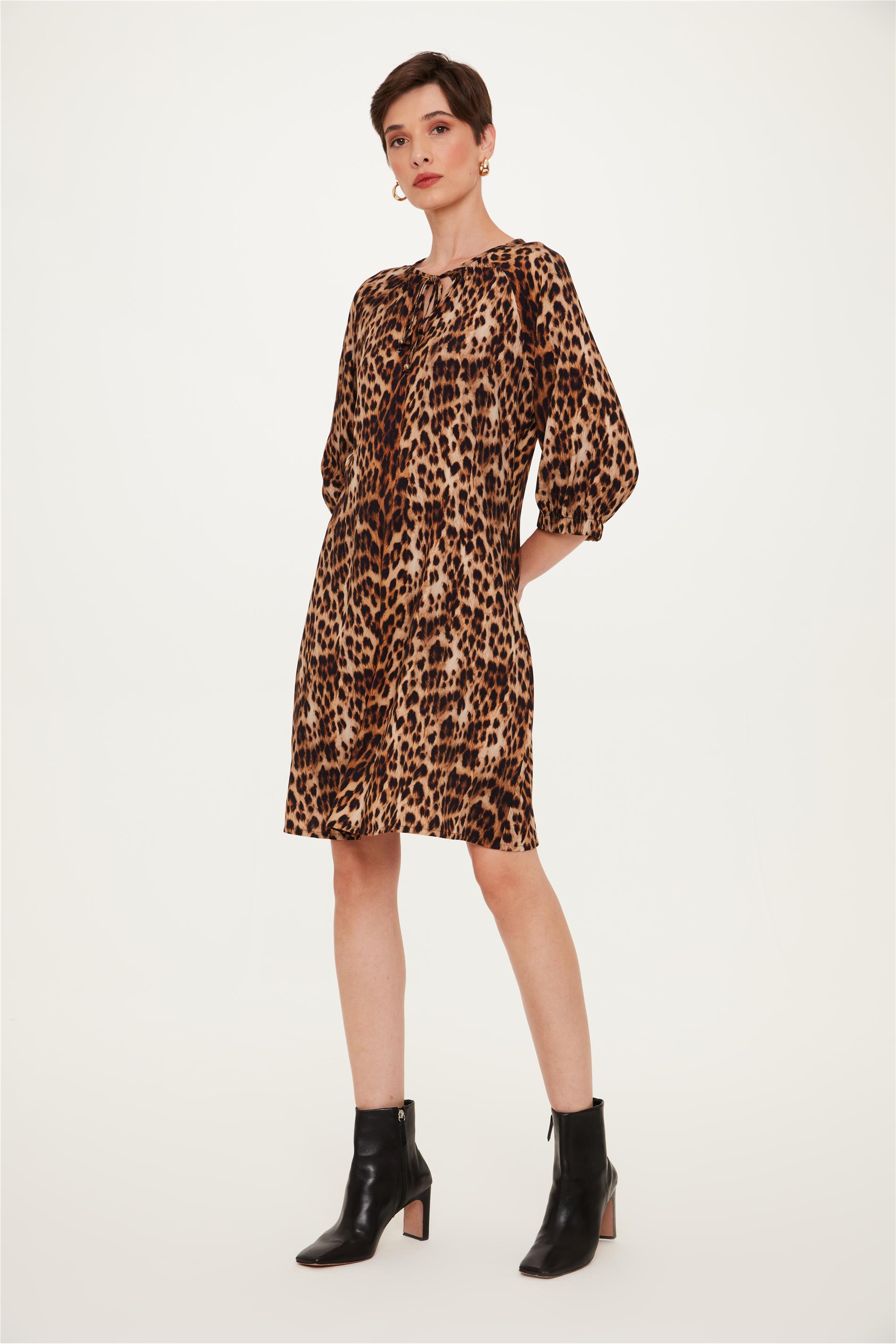 Vestido Médio em Animal Print