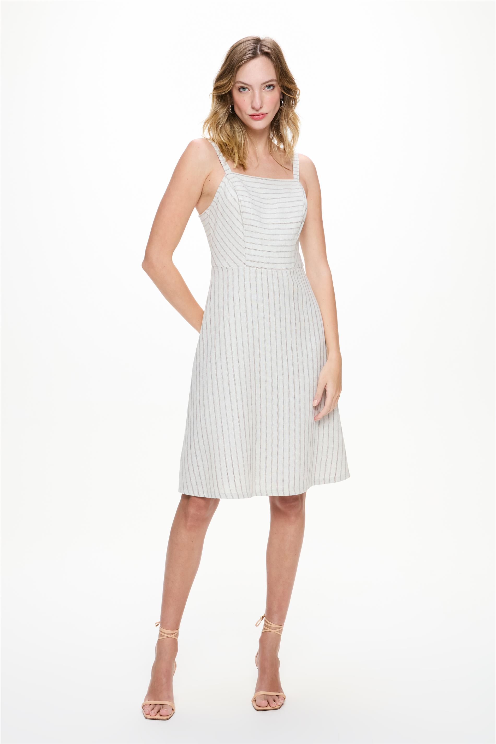 Vestido Médio com Linho Listrado