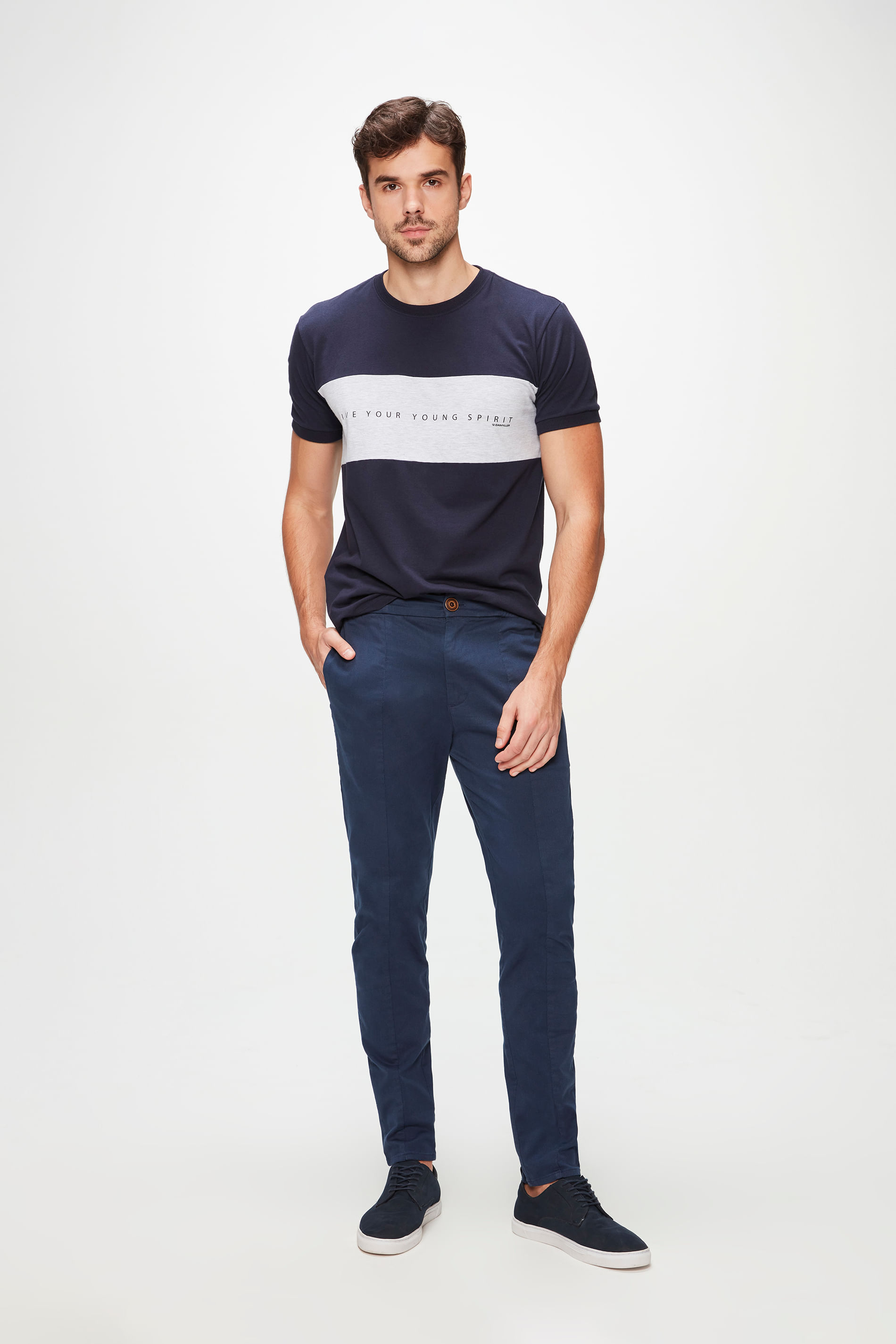 Calça Chino de Sarja com Bolso Secreto