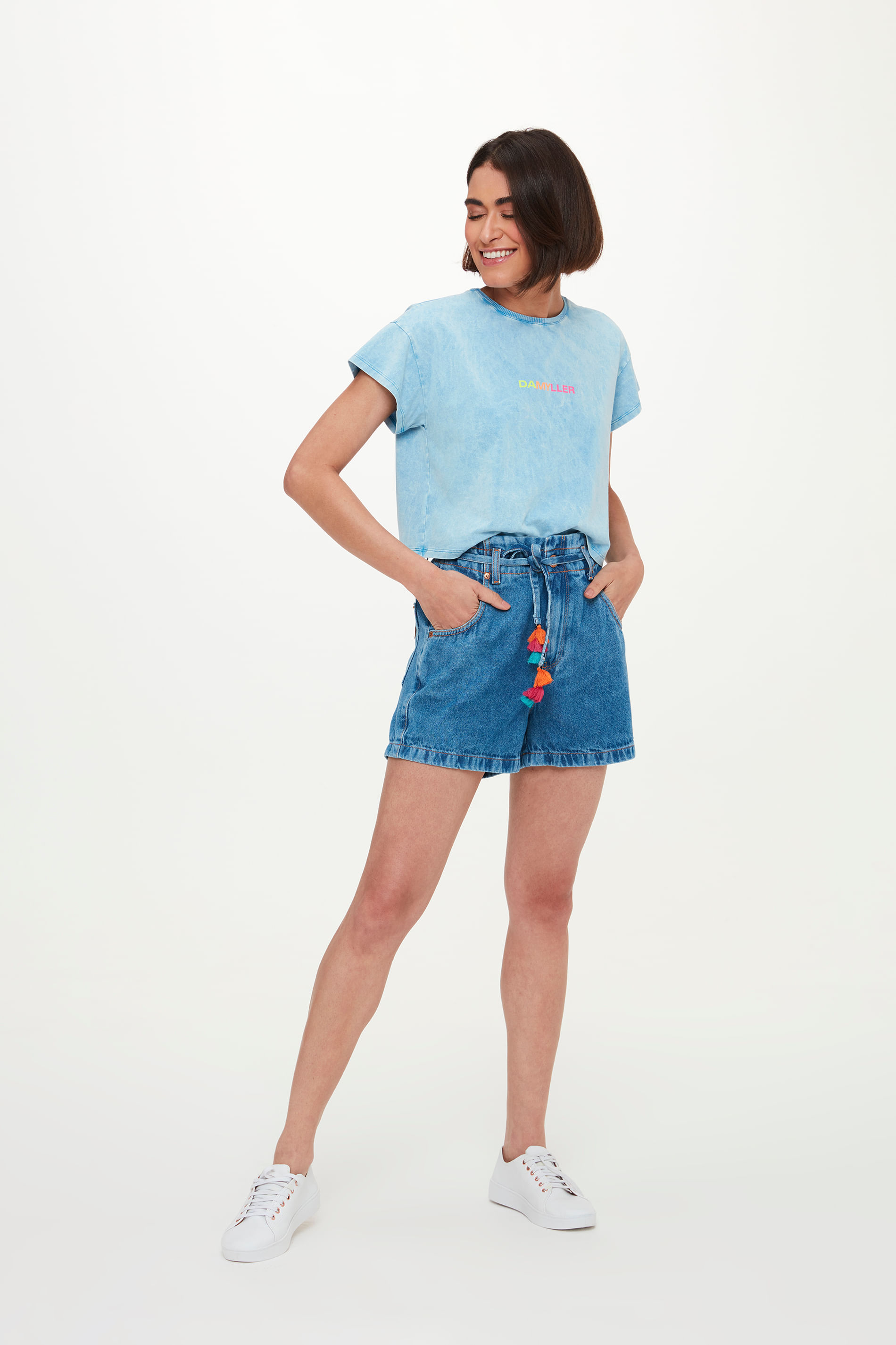Short Jeans Clochard Cinto com Borlas