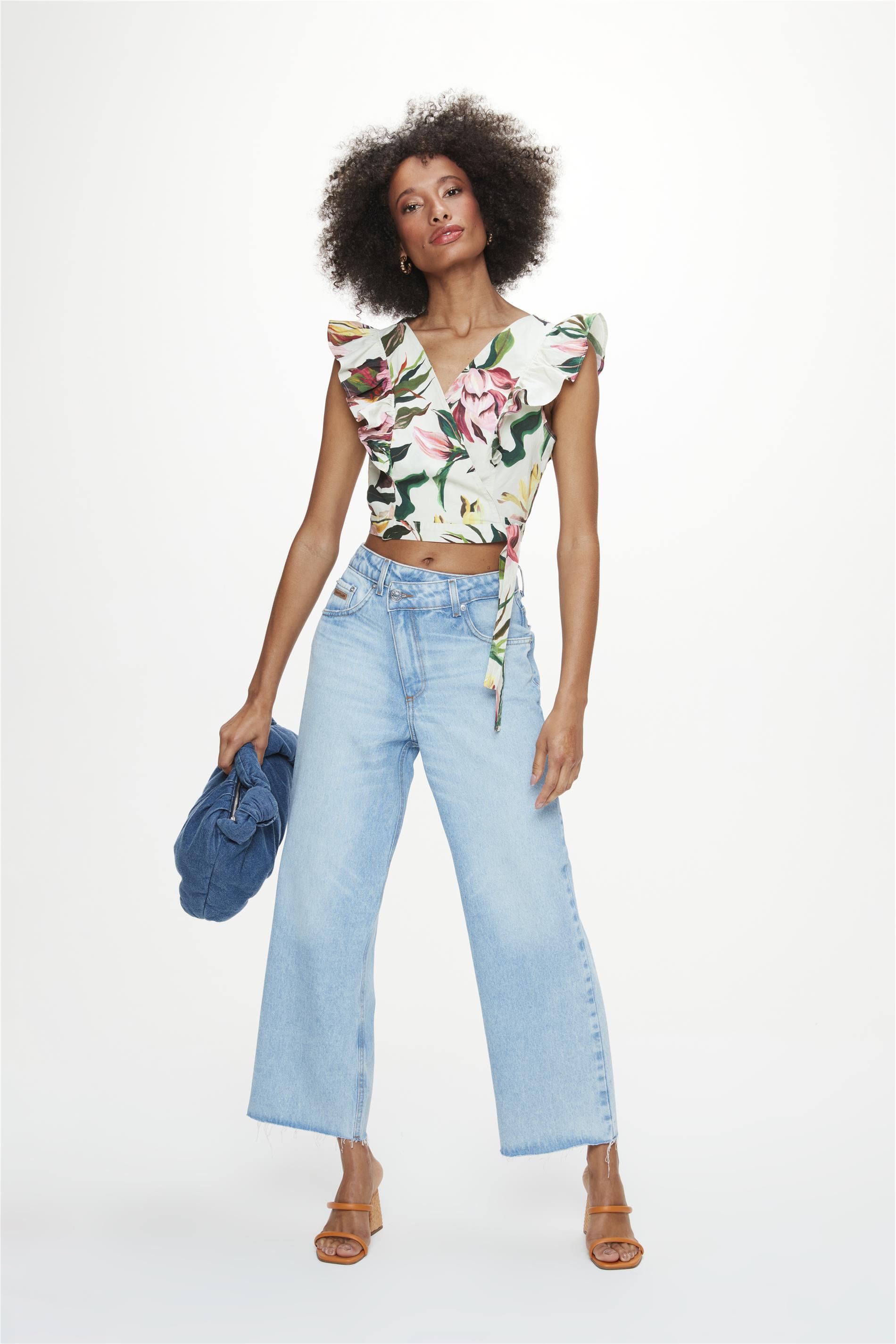 Calça Jeans Reta com Cós Deslocado