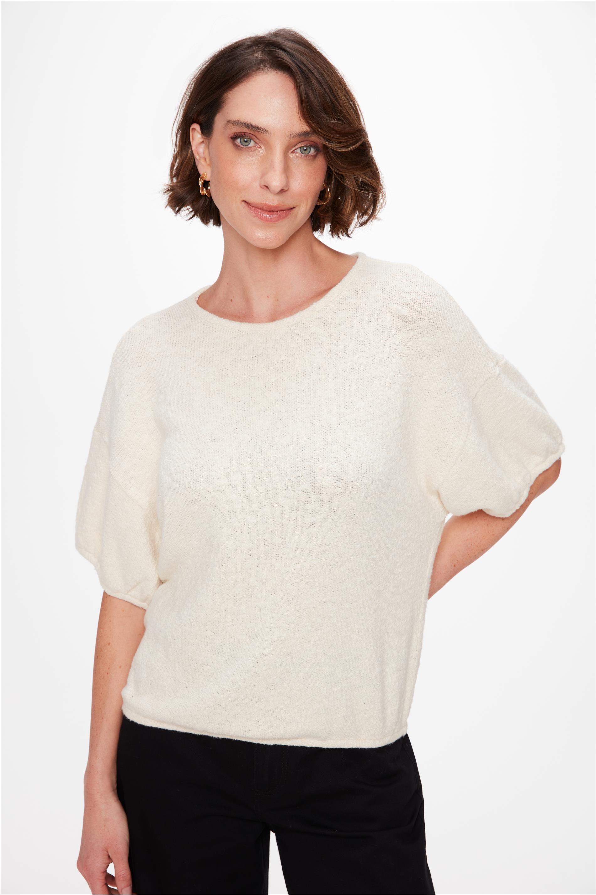 Blusa com Textura e Gola Redonda