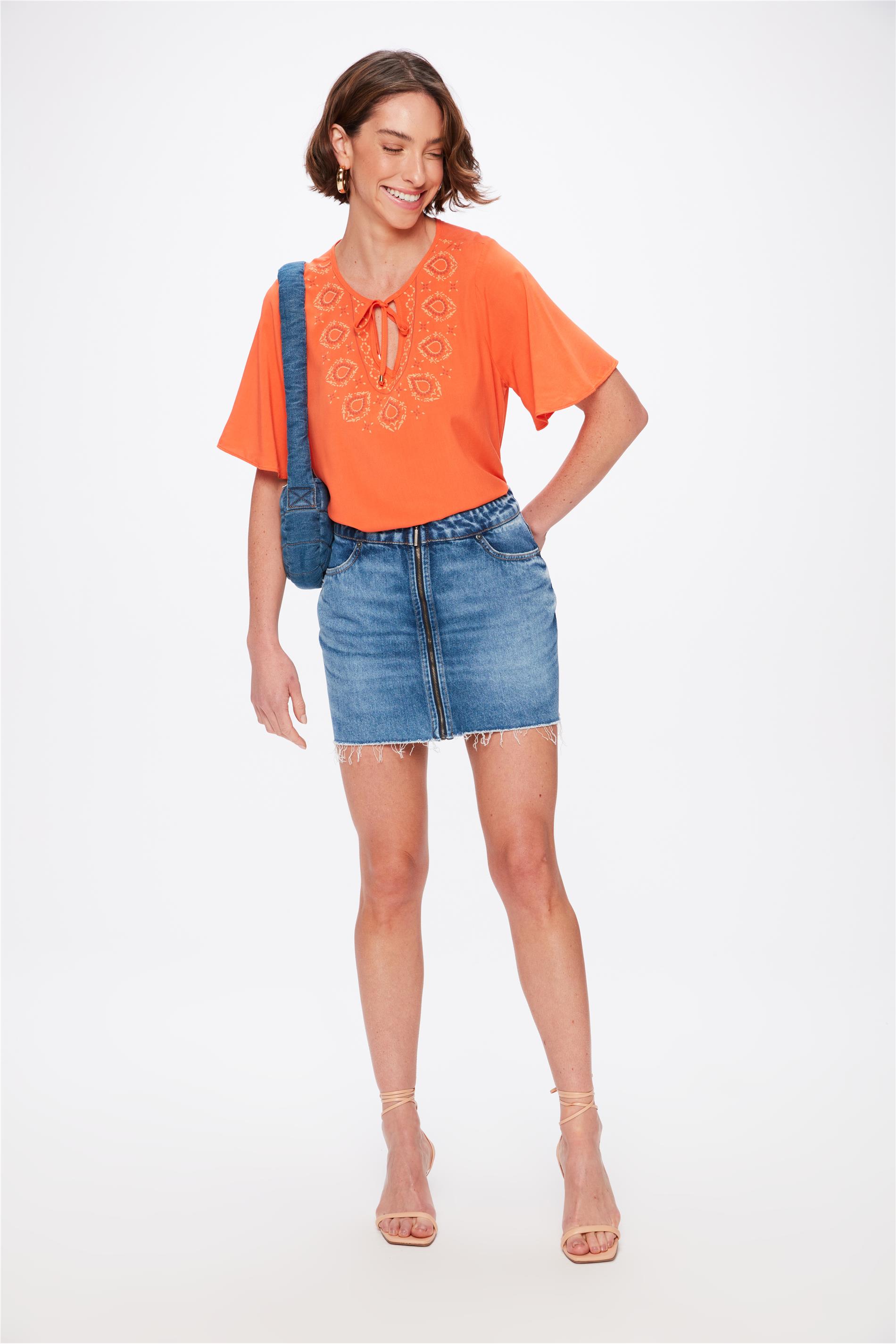 Saia Jeans Mini com Zíper Frontal