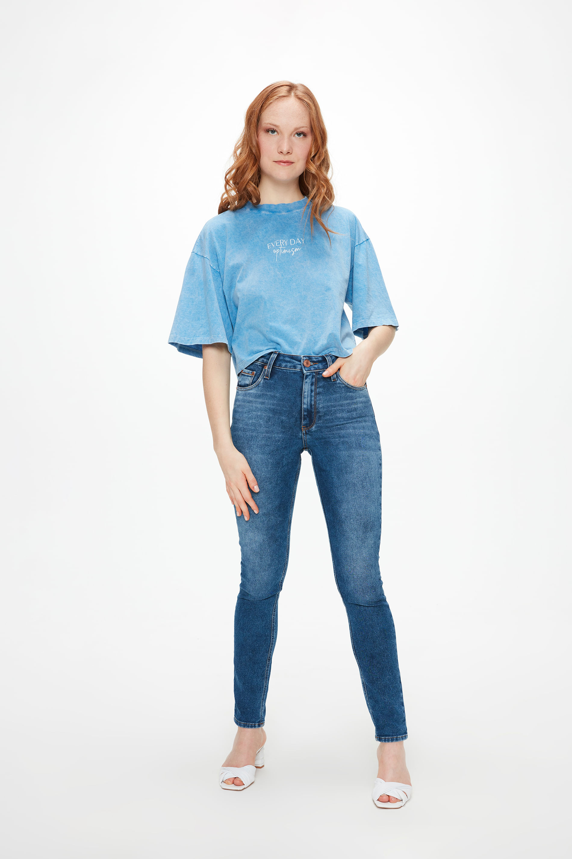 Calça Jeans Skinny Marcações Leves C1