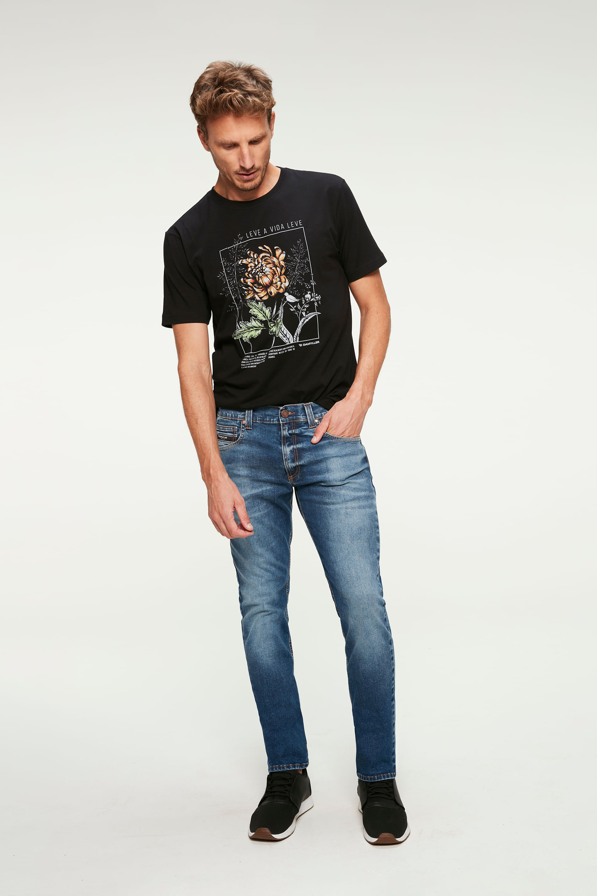 Calça Jeans Skinny com Nervuras no Bolso