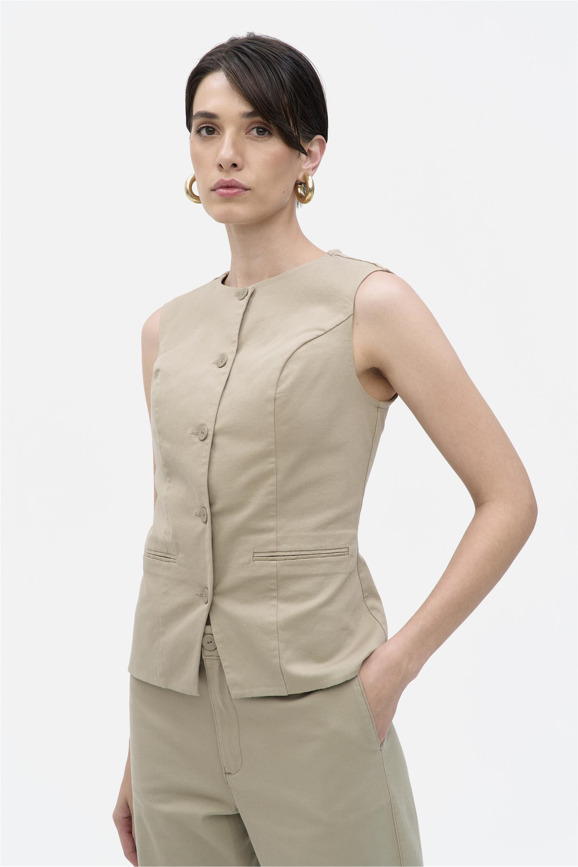 Colete Feminino de Sarja com Elastano
