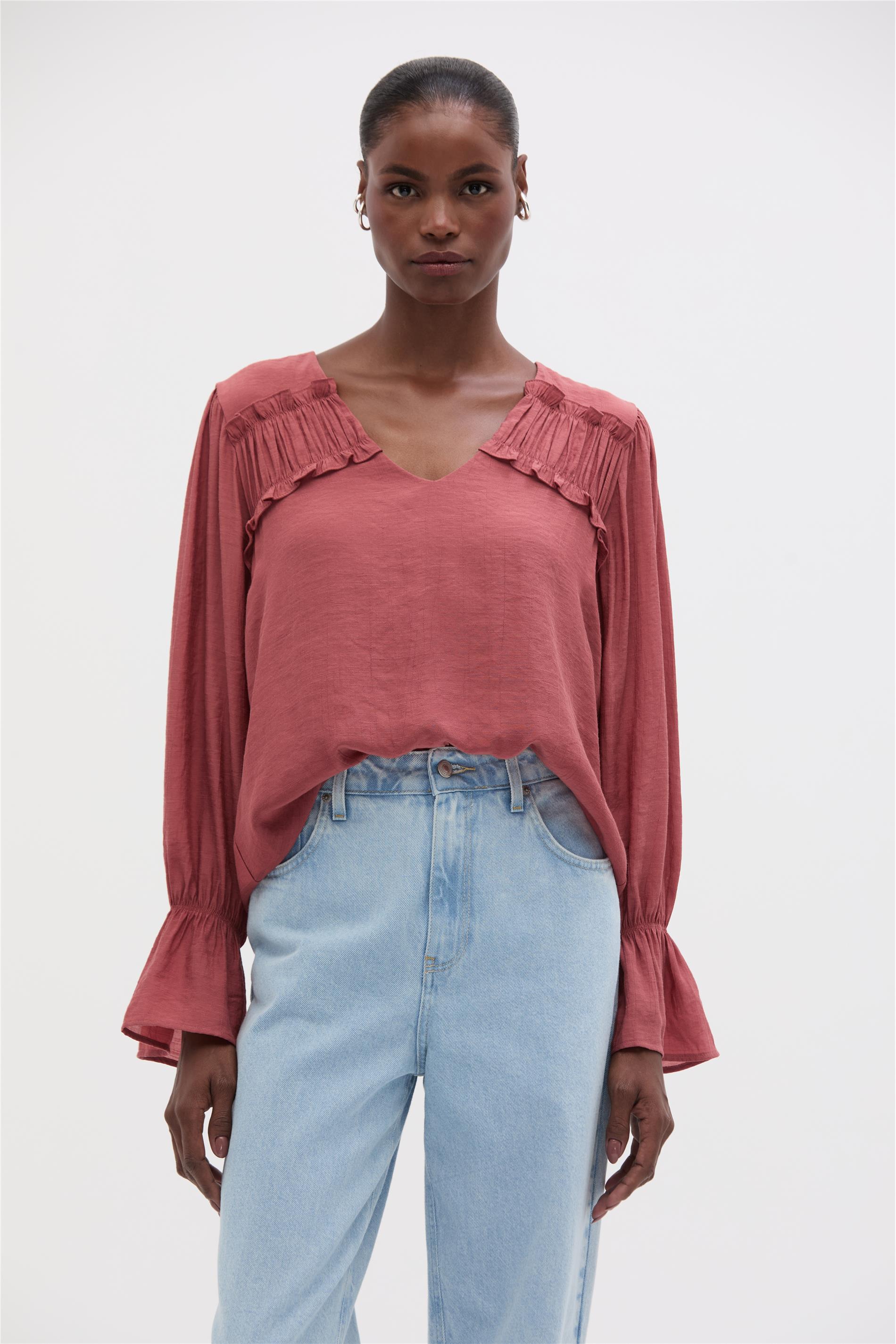 Blusa Feminina com Babado Frontal