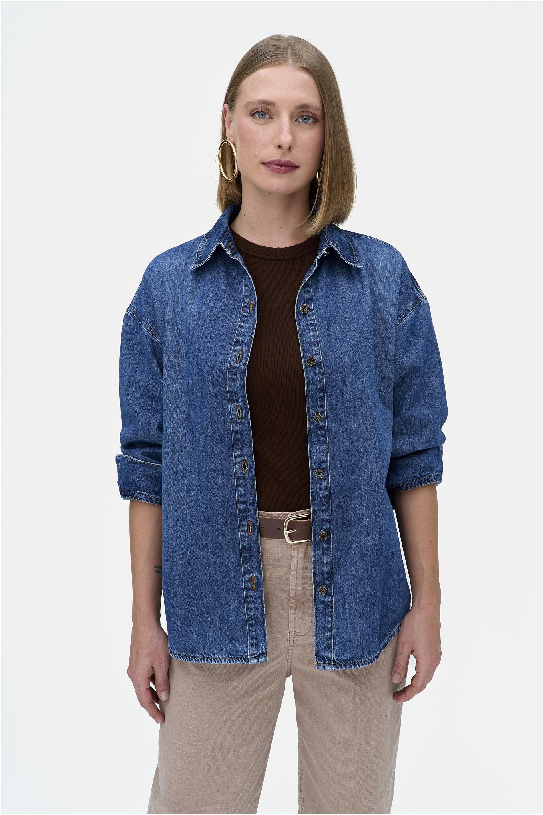 Camisa Jeans Feminina em Algodão