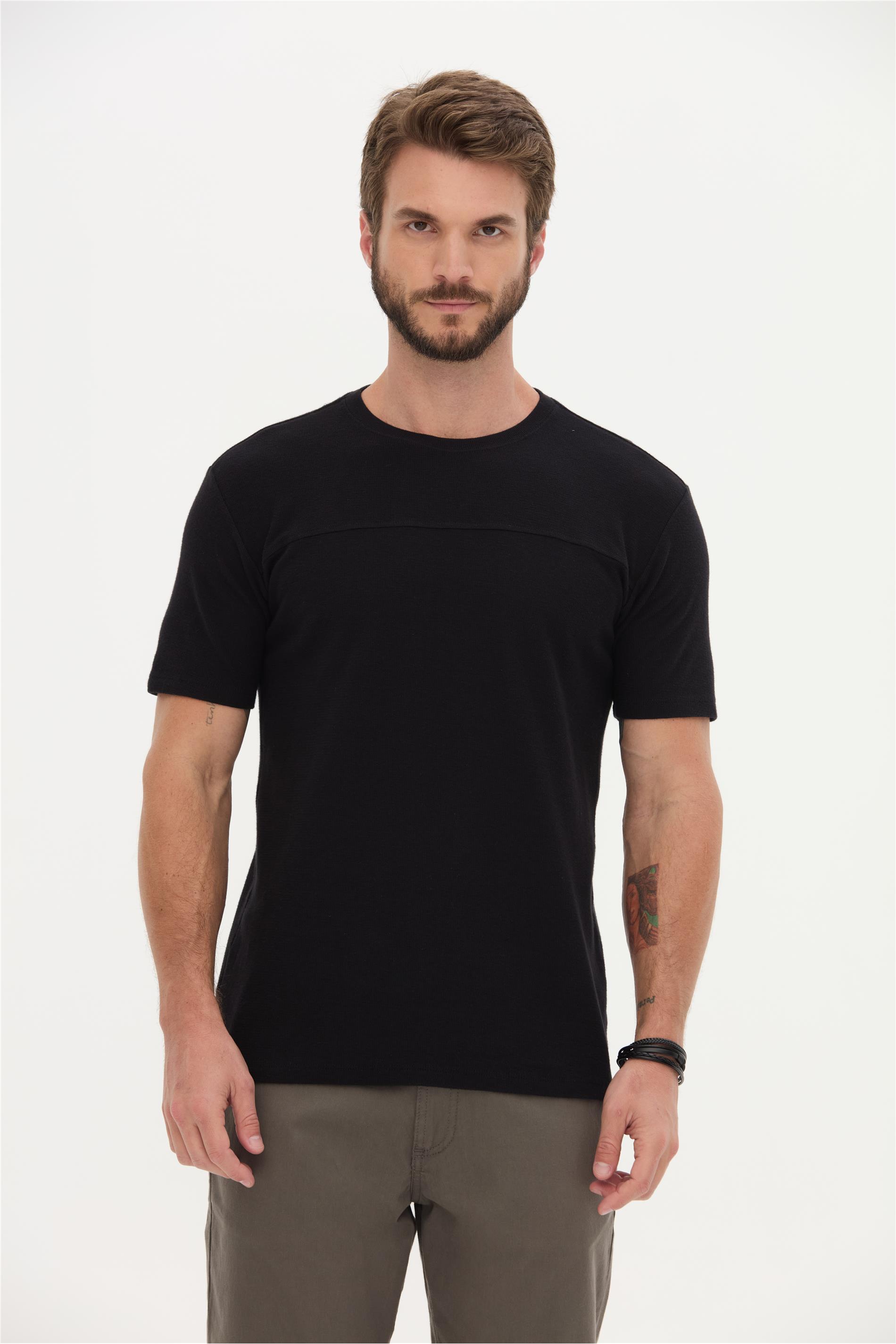 Camiseta Masculina Algodão com Recorte