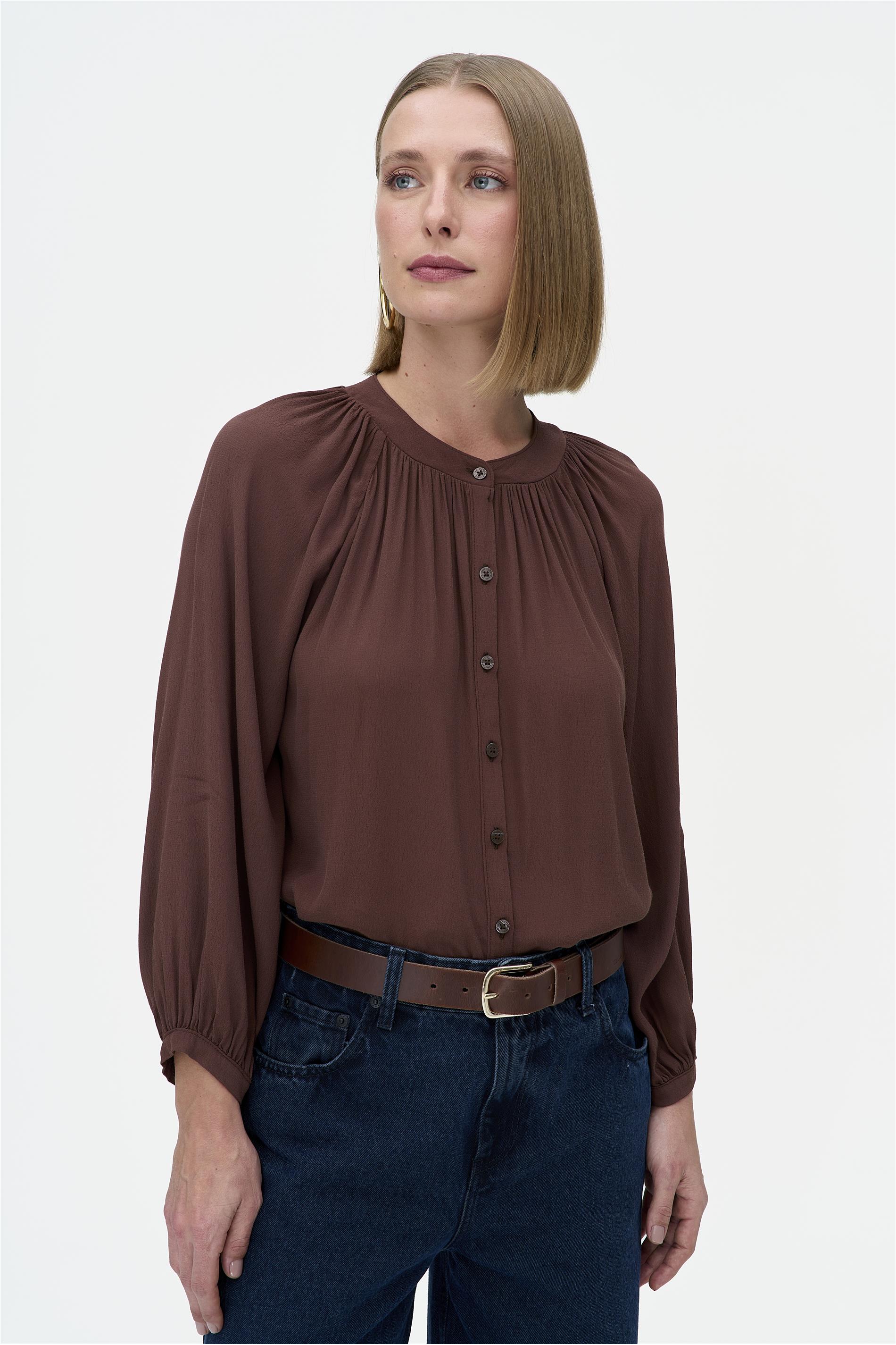 Blusa Feminina com Mangas Volumosas