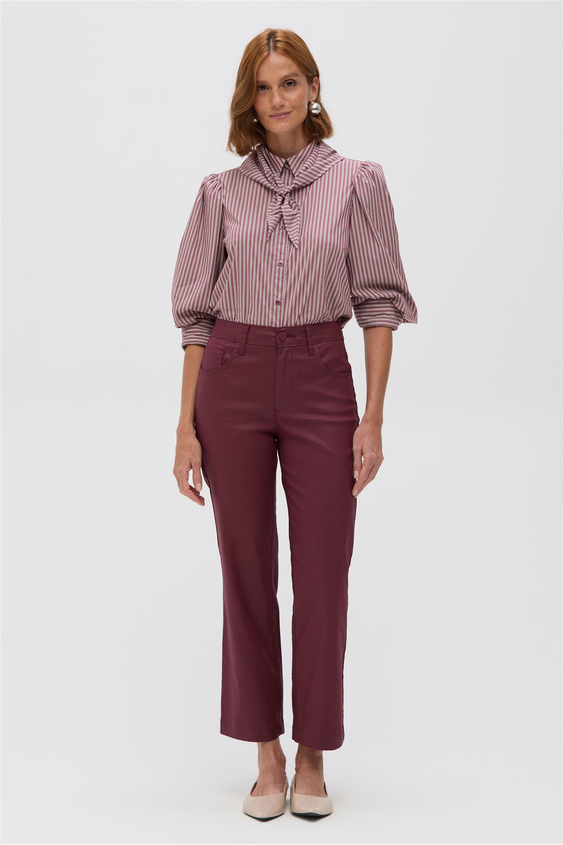Calça Jeans Reta Cropped Resinada G4