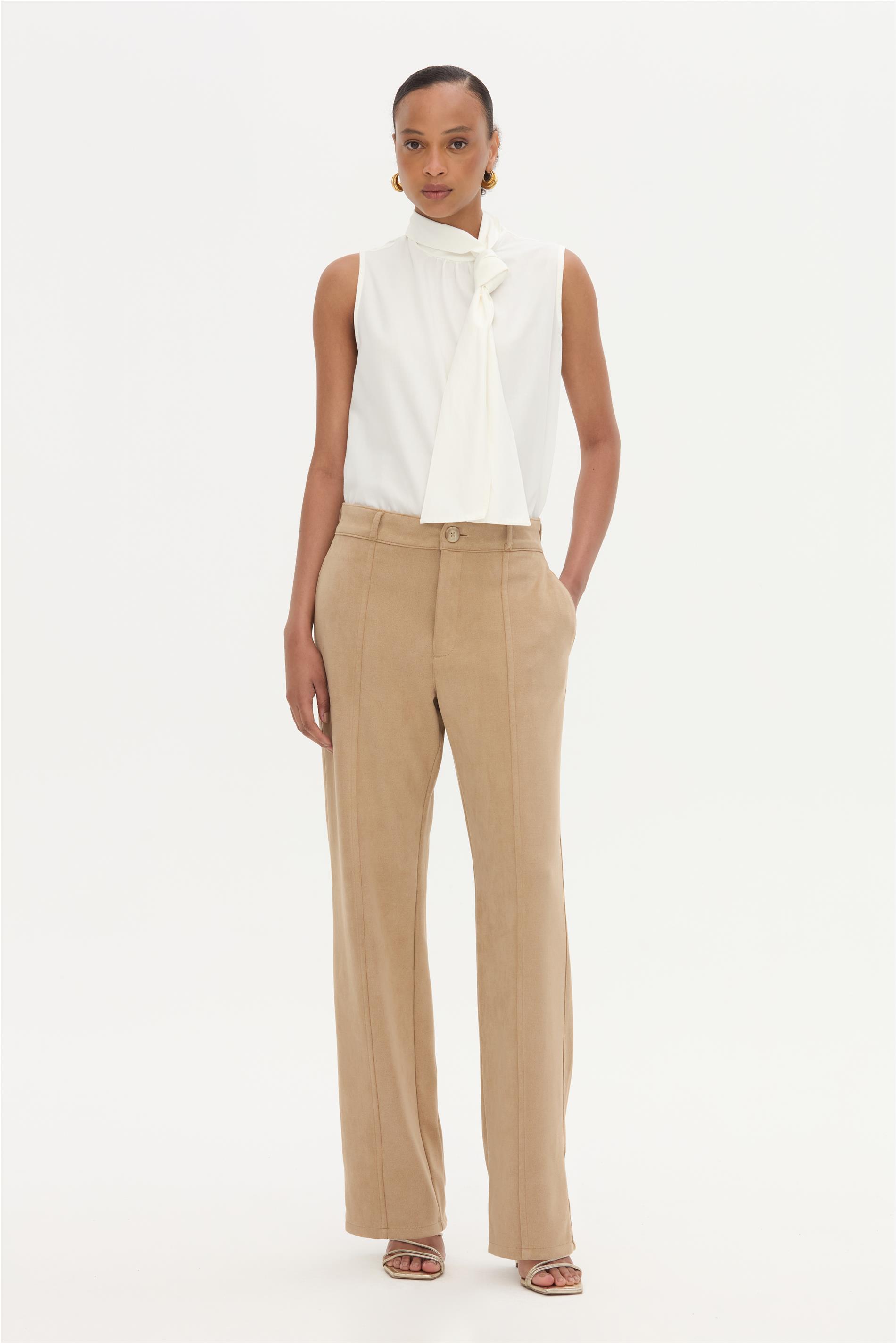 Calça Feminina de Alfaiataria Reta