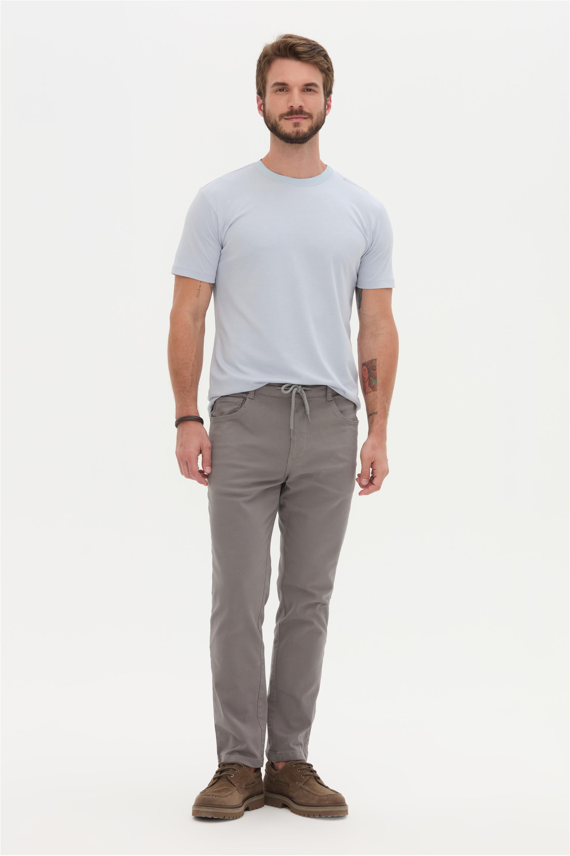 Camiseta Masculina com Embossing