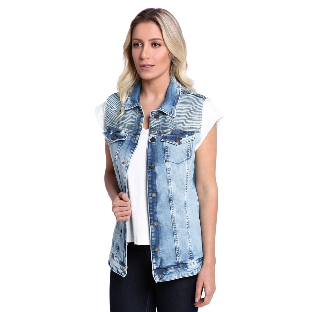 Dica Extra! Colete Feminino Inverno. Os coletes são peças bem antigas. Usadas desde a antiguidade, no começo os coletes faziam parte da vestimenta militar. Usado por baixo das armaduras, os coletes eram mantas metálicas que serviam para proteger os soldados dos ataques inimigos.
