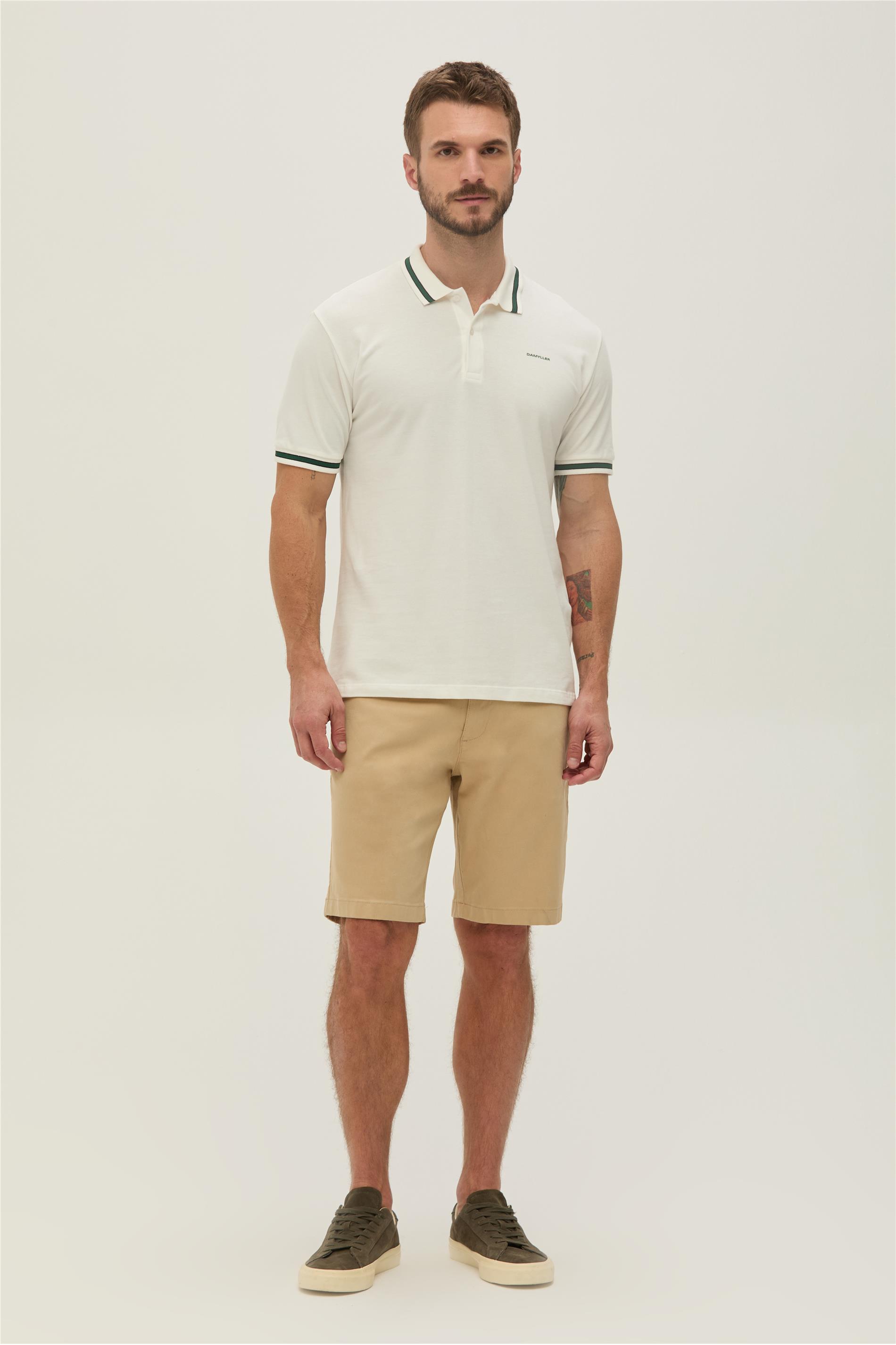 Bermuda Masculina Reta em Sarja