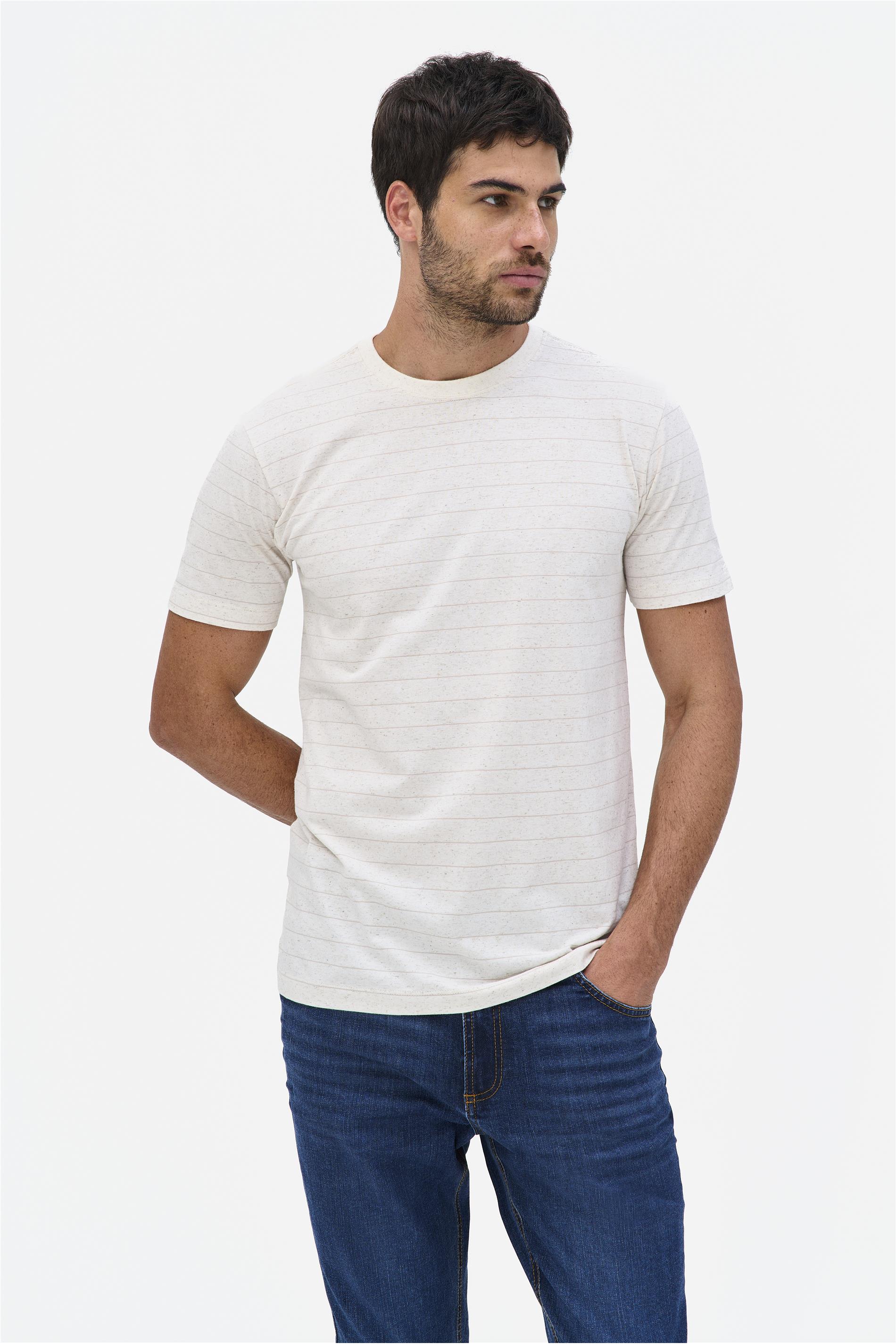 Camiseta de Linho Listrada Atemporal