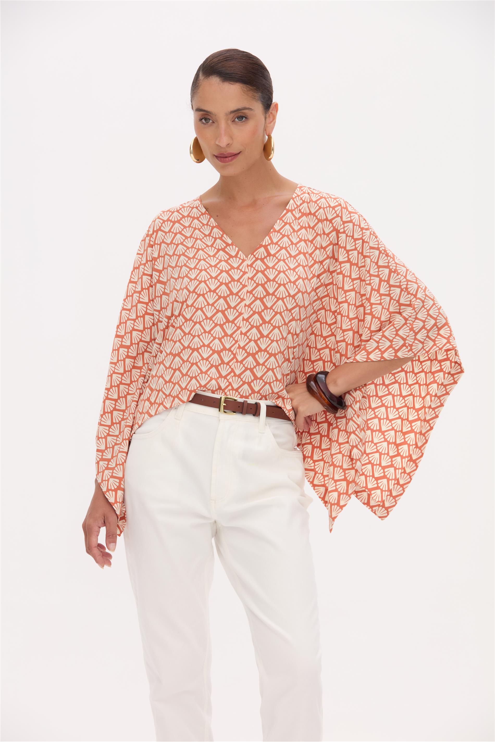 Blusa Feminina em Viscose Solta