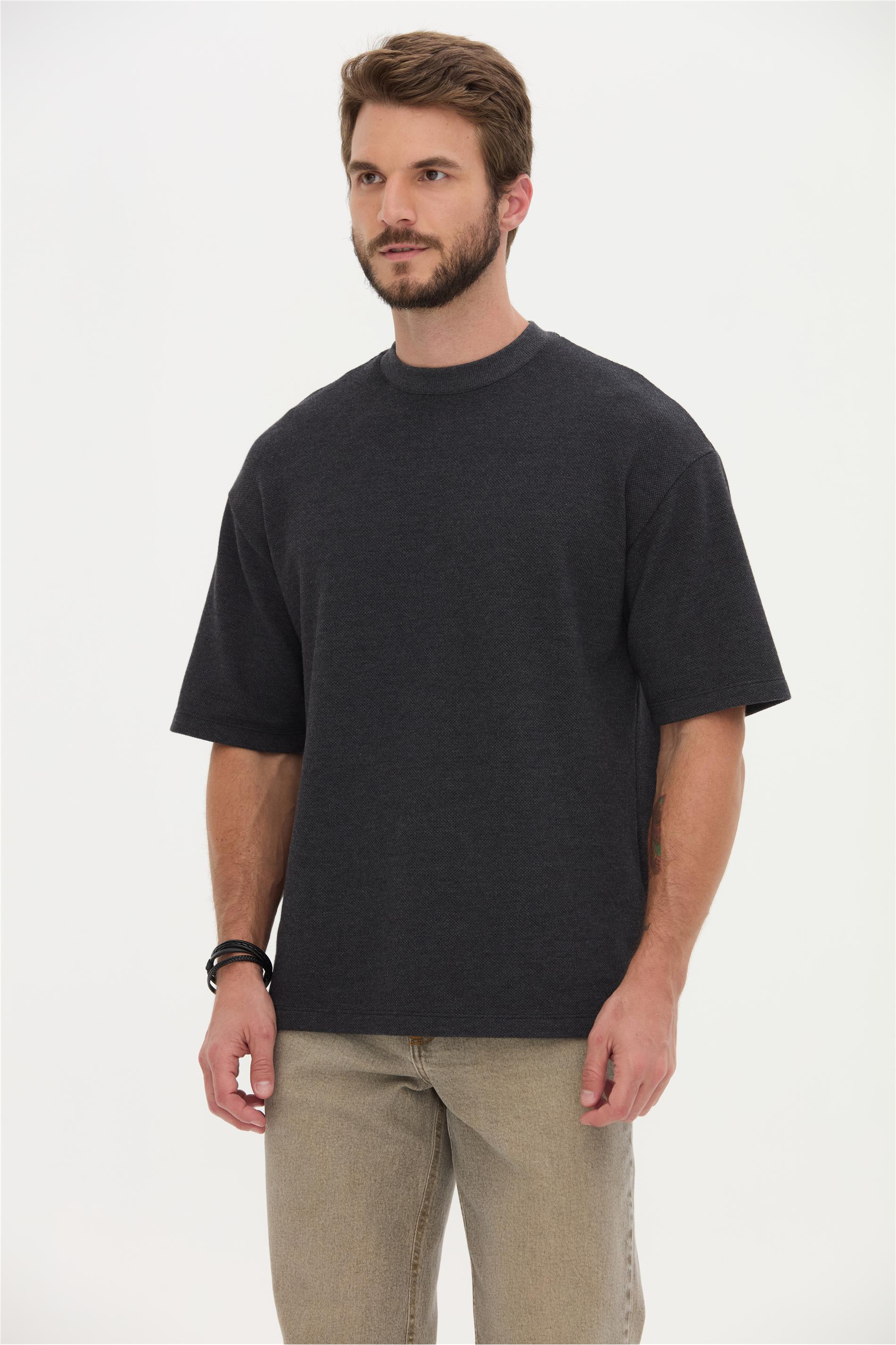 Camiseta Masculina com Embossing Costas