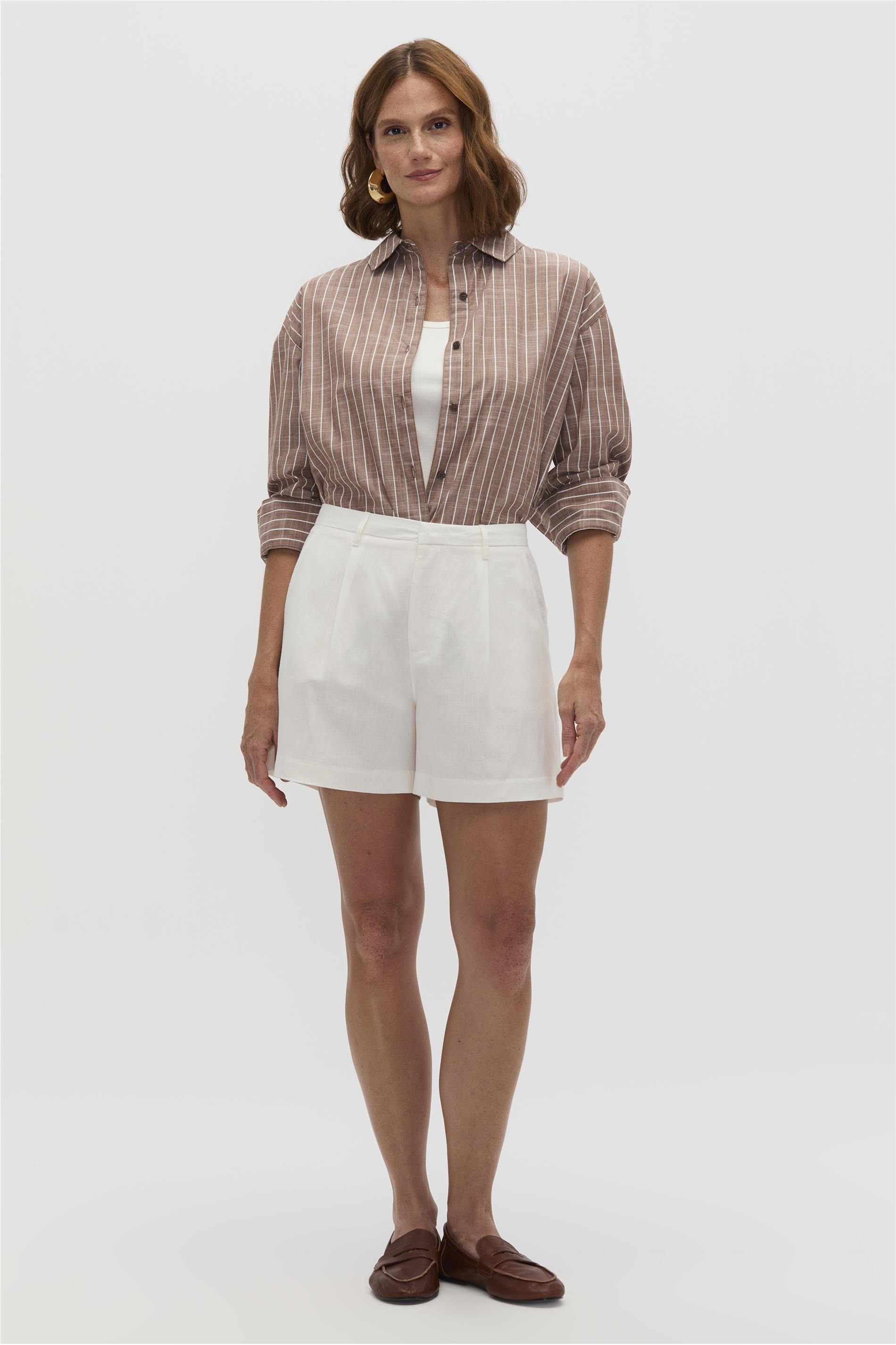 Short Feminino G4 com Pregas
