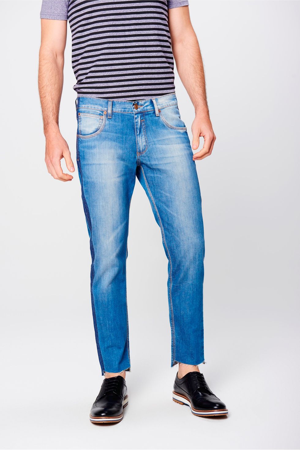 calça jeans desfiada masculina