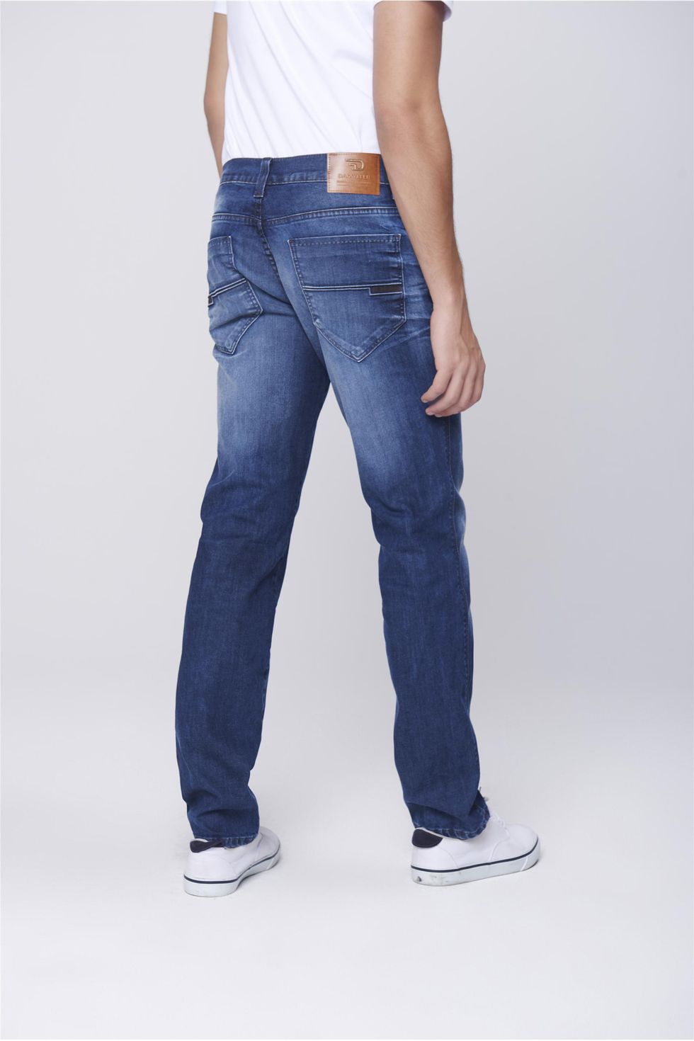 calça jeans com cadarço masculina