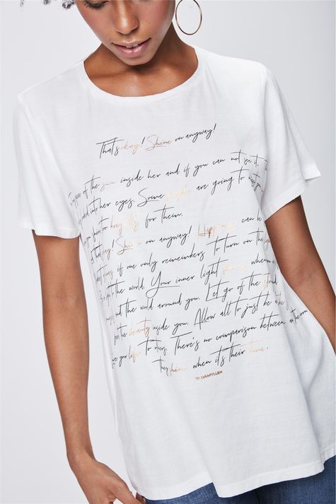 Camiseta-Feminina-com-Detalhe-Metalizado-Detalhe--