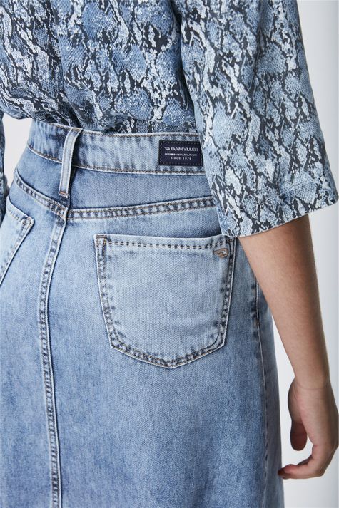 Saia-Midi-Jeans-Feminina-Detalhe--