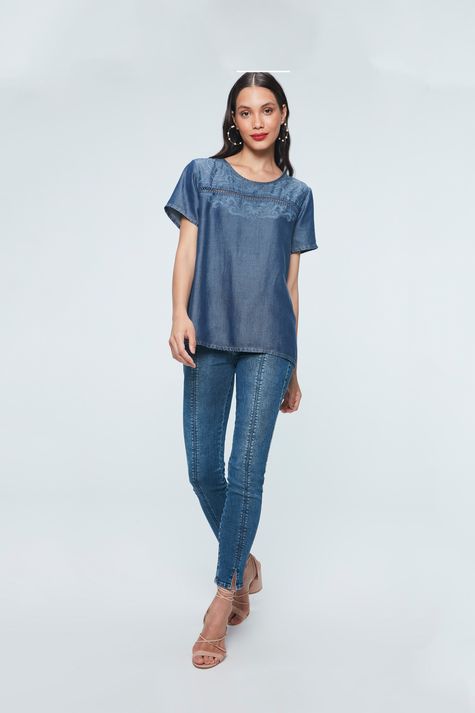Blusa-Jeans-com-Estampa-Etnica-Detalhe-1--