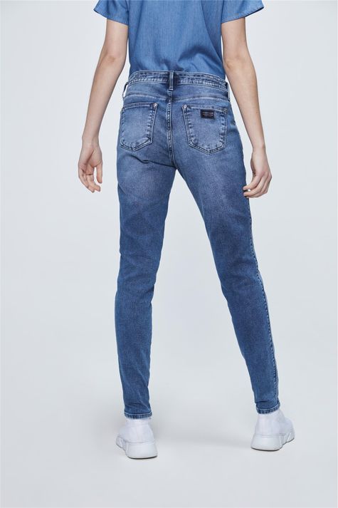 Calca-Jeans-Jogger-com-Recortes-Costas--