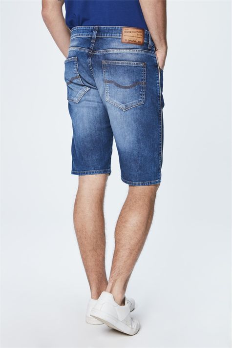 Bermuda-Jeans-Justa-Masculina-Detalhe--