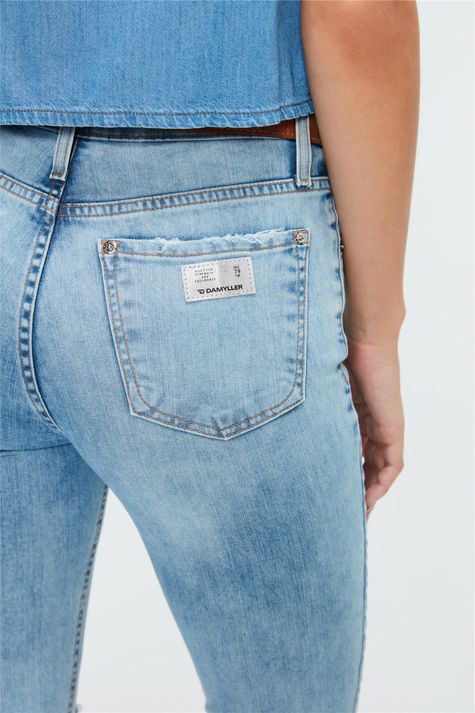 Calca-Jeans-Cropped-Cintura-Super-Alta-Detalhe-1--