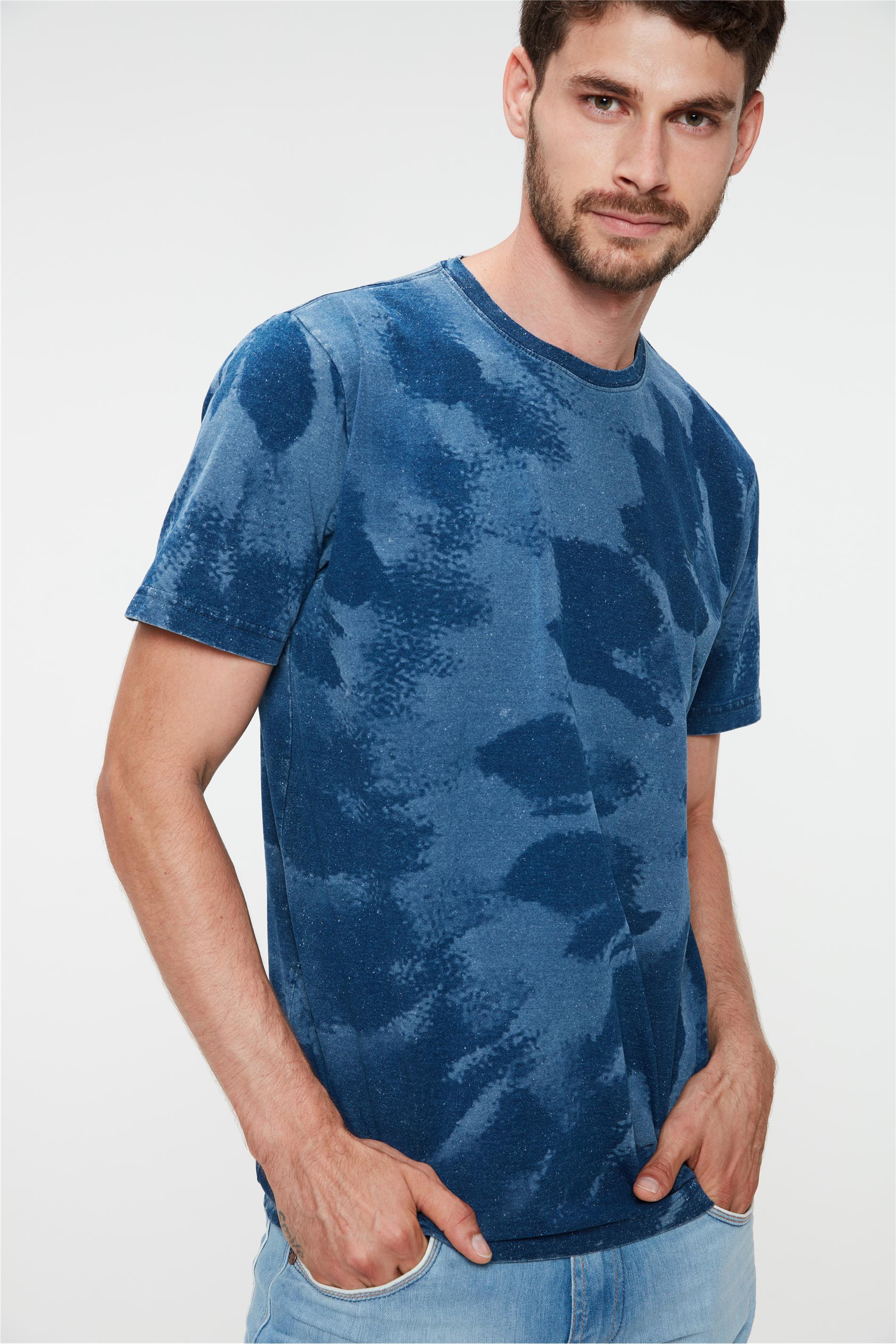 camiseta estampa tie dye