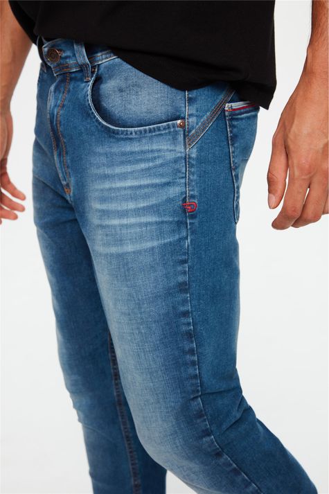 Calca-Jeans-Super-Skinny-C2-Masculina-Detalhe-2--