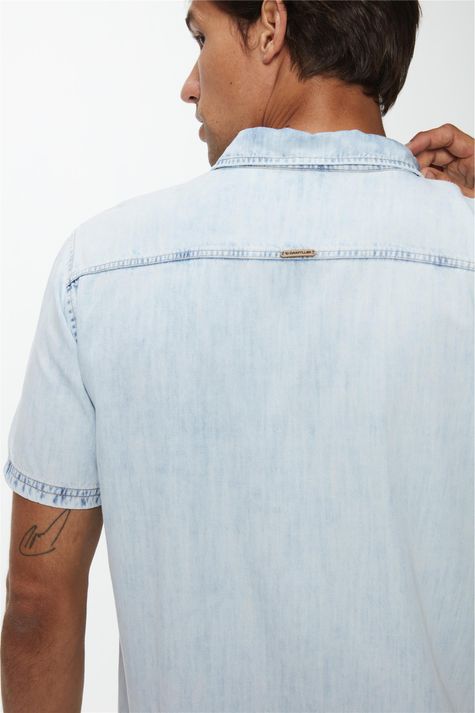 Camisa-Jeans-Azul-Claro-Polo-Masculina-Detalhe-1--