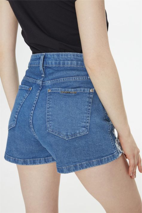 Short-Jeans-com-Aplicacao-de-Bordados-Detalhe-1--